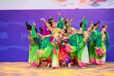 迎冬春文旅新風(fēng)，絲綢古道煥生機(jī)——記“豐收了·游甘肅”冬春文化旅游惠民活動(dòng)啟動(dòng)儀式暨絲綢之路(中國)旅行商大會(huì)